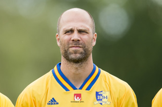 Teddy Lucic: "Fotbollen räddade mig"