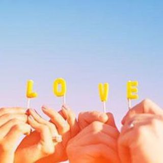 6: Real Love Stories – Vicki Interviews Alice Garas