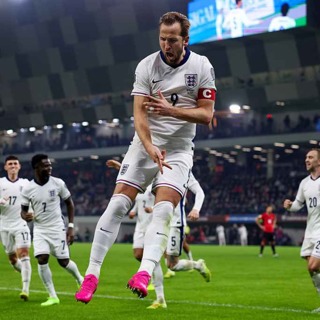 Harry Kane scores TWICE as Three Lions secure 100% record in World Cup Qualifiers! 🔴💯