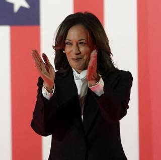Harris rallies in DC, lawn sign wars and Canada’s India accusation