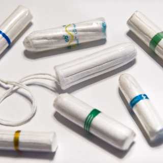 Betalt brott mot menstabu och begravt julkalenderformat