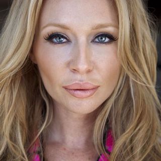 60. INTERVJU: Isabel Adrian