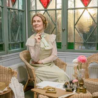 Kära Annika med Nadia Jebril