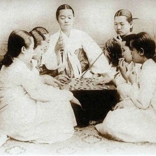 Lives of Women in the Joseon Dynasty (feat. What’s Han Your Mind)