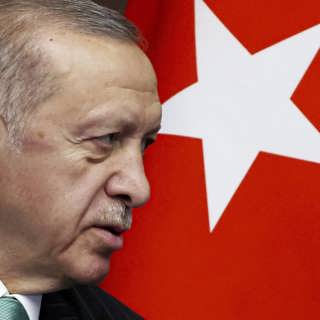 Därför bromsar Erdoğan Sverige i Nato