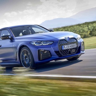 BB: Er BMW i4 en gubbebil?! - Hestebil: Cayenne eller Land Cruiser? - bil for de beste barndomsminnene