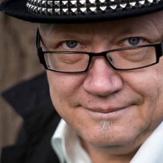 Författaren Kent Lundholm: Sjukdomen stjäl mitt språk