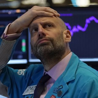 К чему приведет обвал цен на нефть?