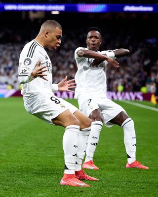 Dortmund, Madrid, Paris and PSV complete Round of 16 picture