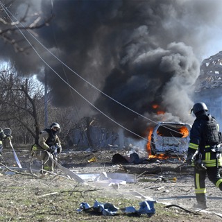 'Retribution' as bomb kills officers in occupied Ukraine & Trump admits Putin ‘doesn't want peace’