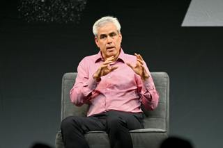 He went after social media. AI is next. (with Jonathan Haidt)