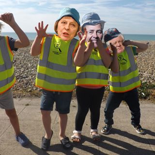 Cabinet head off on 'away day' to thrash out Brexit position