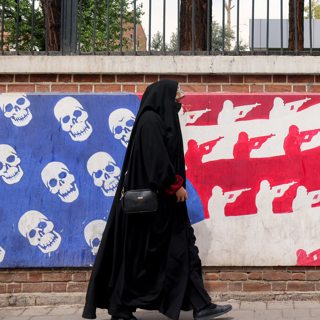 Ядерная сделка или бомбардировки: смогут ли договориться Иран и США?