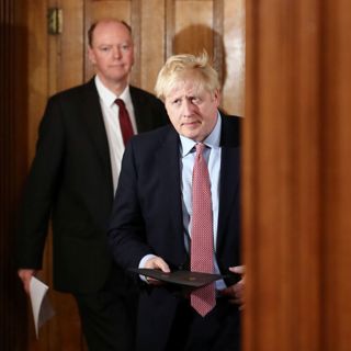 Boris Johnson pauses lockdown easing