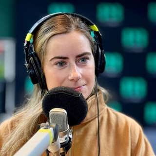 Ebba Andersson är en av världens bästa skidåkare