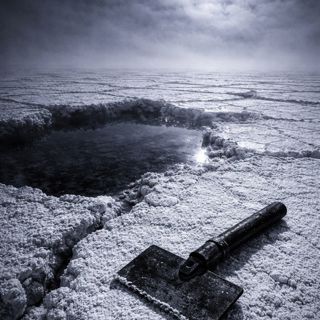 The Qattara Depression Evaporite-Lock