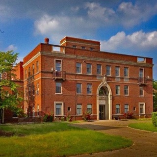 Ep. 484 - Hill View Manor