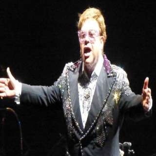 What other performing legend would you like to see on the Sunny Coast?