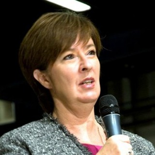 »Mona Sahlin har förmågan att komma tillbaka« | Arenagruppens politiska snackfest del 7
