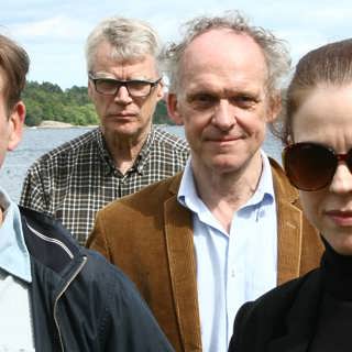 Färre men varmare kramar, design är lösningen på alla problem och pampiga inledningar ersätter festliga finaler