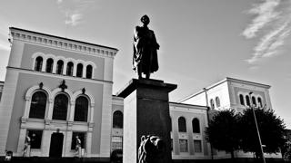 Aksel Tjora: Universitetskamp