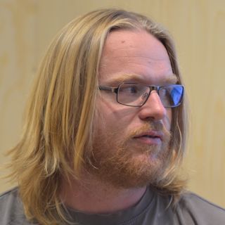 353. Johan Wanloo om stripserier och skämtteckningar