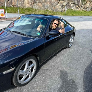 996-guide: Simen kjøper 911