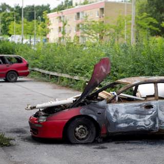 Varför brinner bilar i fattiga områden?
