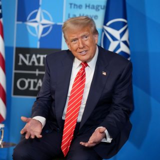 Саммит НАТО: шоу для Трампа?