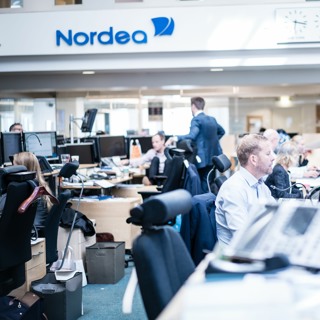 Hur går det för aktien Facebook?