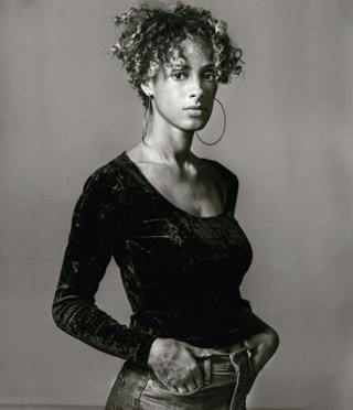 Episode 7 Artist Dephine Diallo: Yes, I can!