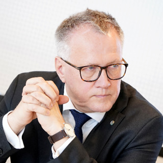 Finanšu ministrs: Aizsardzības budžeta palielināšana līdz 5 % no IKP ir reāli īstenojama jau nākamgad