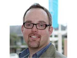 Passive Recruiting with Conversation-Based Content