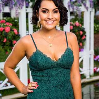 Did Cat Henesey sleep with anyone on Bachelor in Paradise?