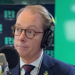 Så är du vaksam utomlands – Utrikesminister Tobias Billström