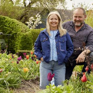 Få hjälp av Pernilla och John att kombinera växterna