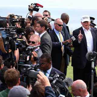 Mediemonstret Trump och Mittmedia-turbulensen    