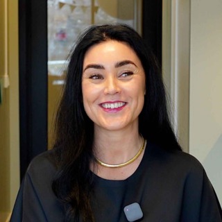 Simone Anzjøn Holbø / Overgangsalderen – Hva, hvorfor og hvordan takle den?