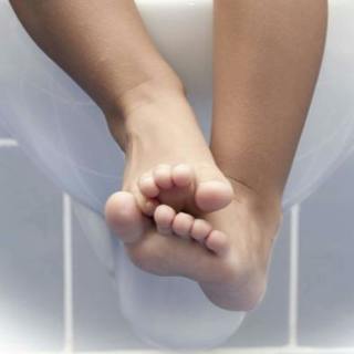 Overcoming Your Child's Potty Problems with Dr. Katherine Lamparyk and Kimberly Slocombe, CNP