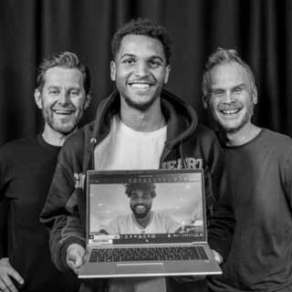 Benkes i Italia: Åpner for RBK