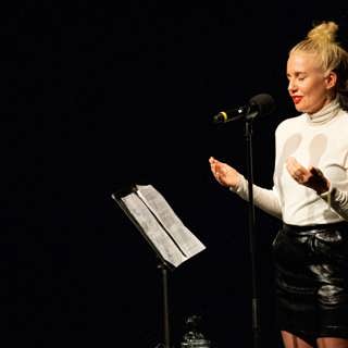 Svenska berättelser på scen - Förlåt mamma av Kristin Montagu-Evans
