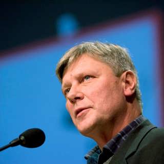 Lars Ohly kallar regeringen odemokratisk