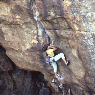 EP 258: Louise Shepherd — “The Lynn Hill of Australia” on Her Dirtbag Days, Flying Breasts, & How to Save Arapiles Climbing