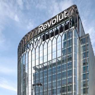 Revolut Teams with NVIDIA AI, China Unveils Humanoid Robot Sprint Records, Google DeepMind Boosts Farming With AI, India Shops AI Revolution, and more...