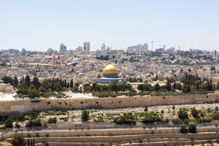 Ascending the Temple Mount, and Finding Meaning During the Three Weeks, with Rabbi Danny Myers (CLASSIC EPISODE)