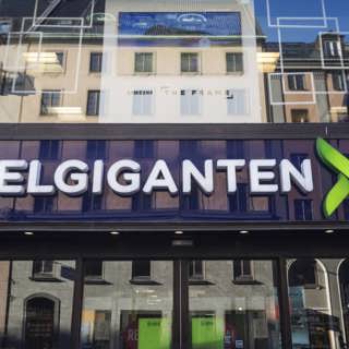 Säljaren övertalade Ingela att köpa mobilabonnemanget – trots att hon inte ville
