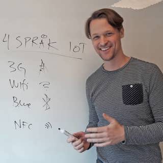 Min vänstra hand – om smarta implantat som evolution