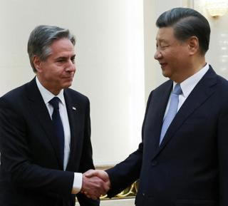 Blinken meets Xi and Chinese bankers rein it in