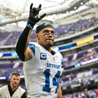 Lions dismantle the Titians