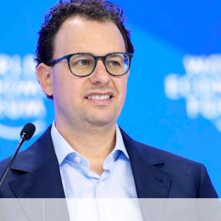 Google Unleashes Android 16 AI, Micron Exits Consumer Memory, Anthropic Eyes 2026 IPO, Archer Pushes Miami Air Taxi Plans, and more...